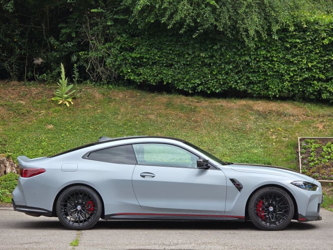 2025 BMW M4