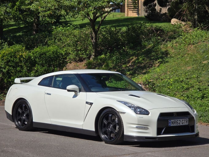 2025 Nissan Gt-r