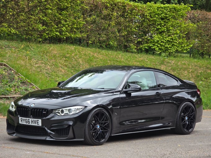 2025 BMW M4