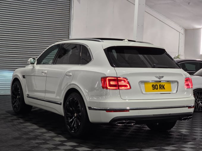 2024 Bentley Bentayga