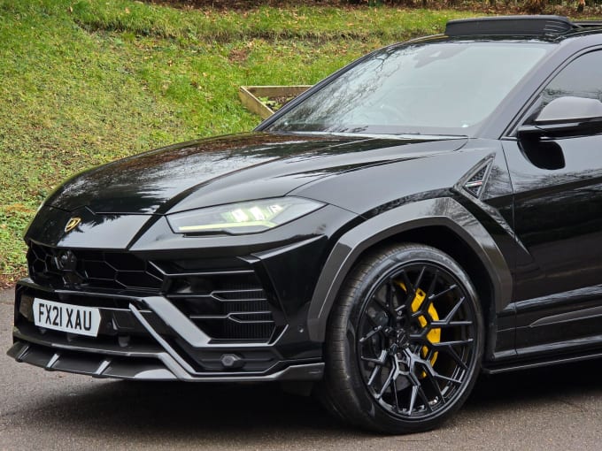 2025 Lamborghini Urus