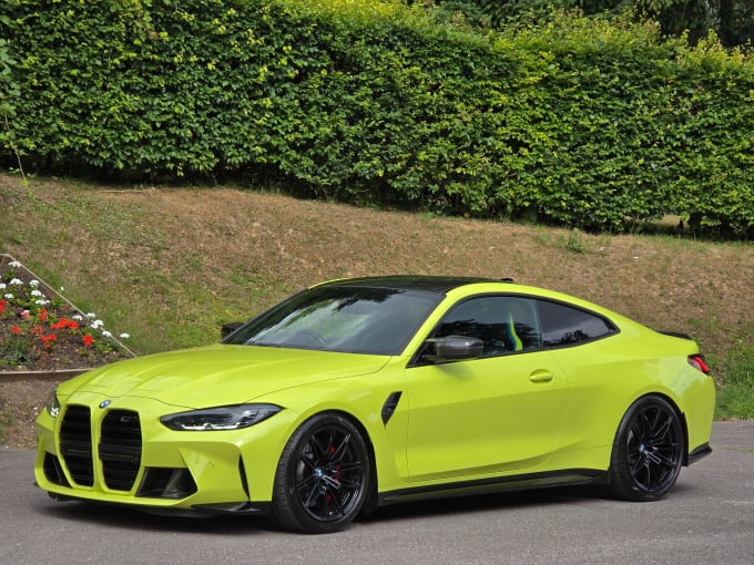 2025 BMW M4
