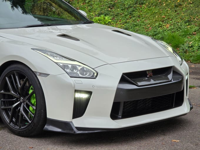 2025 Nissan Gt-r