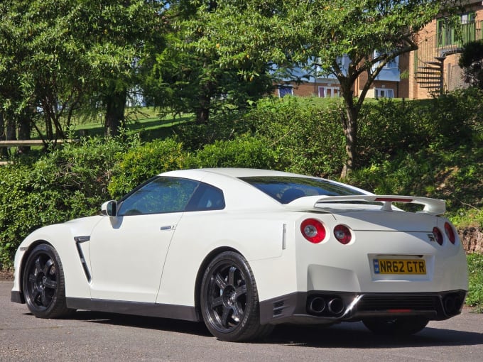 2025 Nissan Gt-r