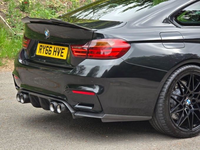 2025 BMW M4