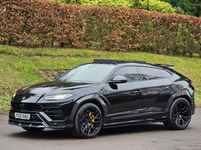 2025 Lamborghini Urus