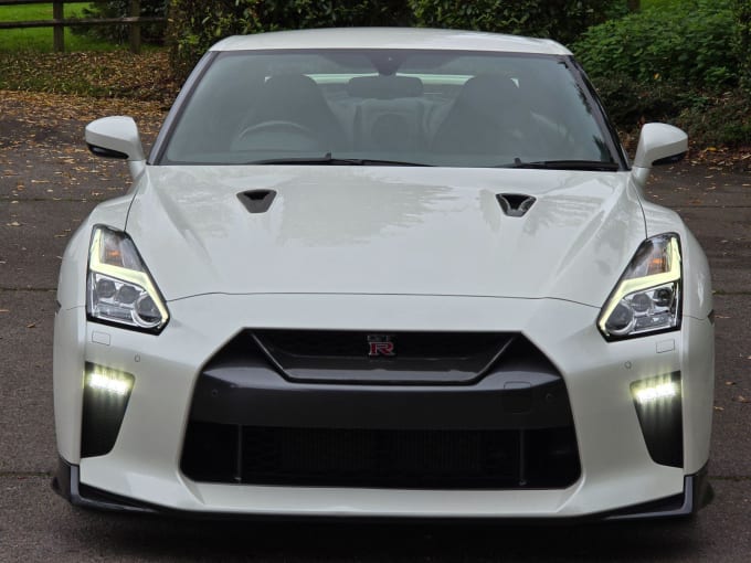 2025 Nissan Gt-r