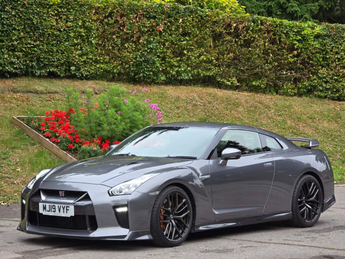 2024 Nissan Gt-r