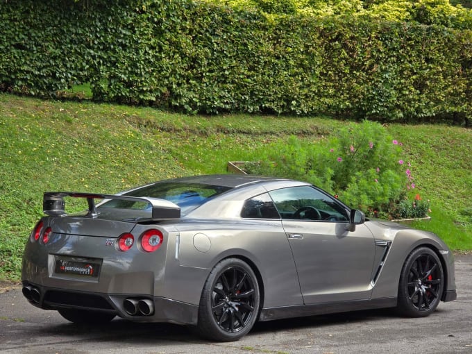 2024 Nissan Gt-r