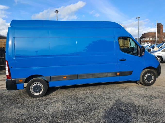 2021 Vauxhall Movano