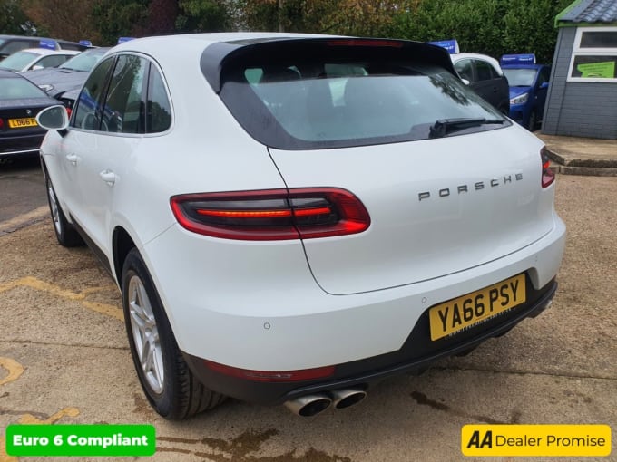 2017 Porsche Macan