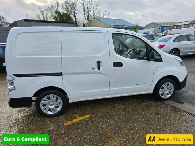 2024 Nissan Nv200