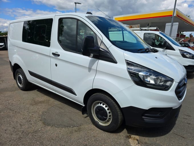 2024 Ford Transit Custom