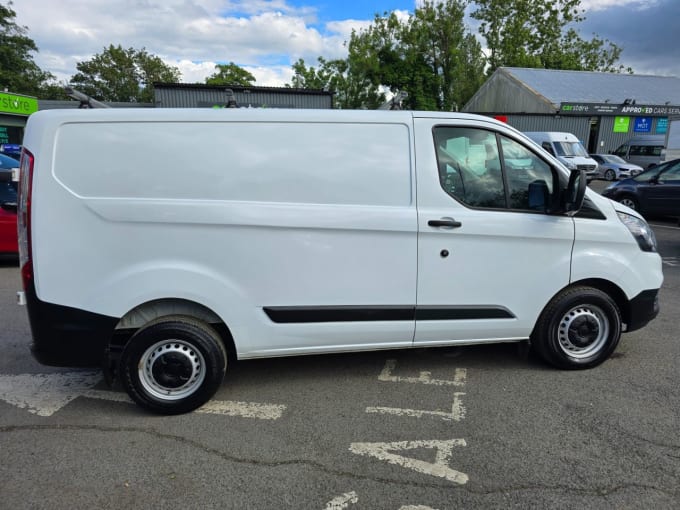 2024 Ford Transit Custom