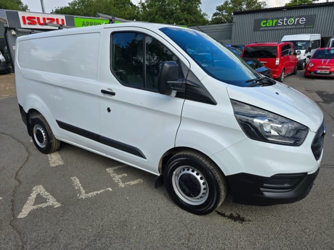 2024 Ford Transit Custom