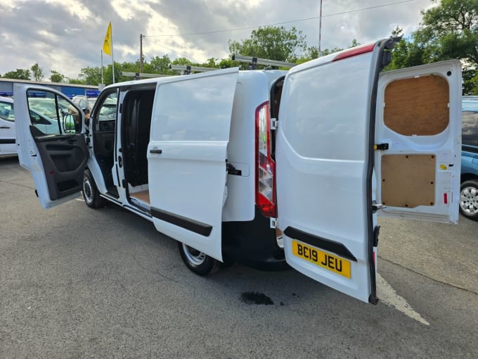 2024 Ford Transit Custom