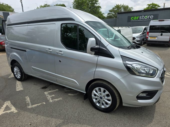 2025 Ford Transit Custom