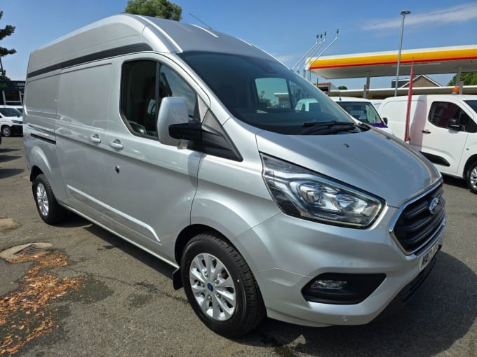 2024 Ford Transit Custom