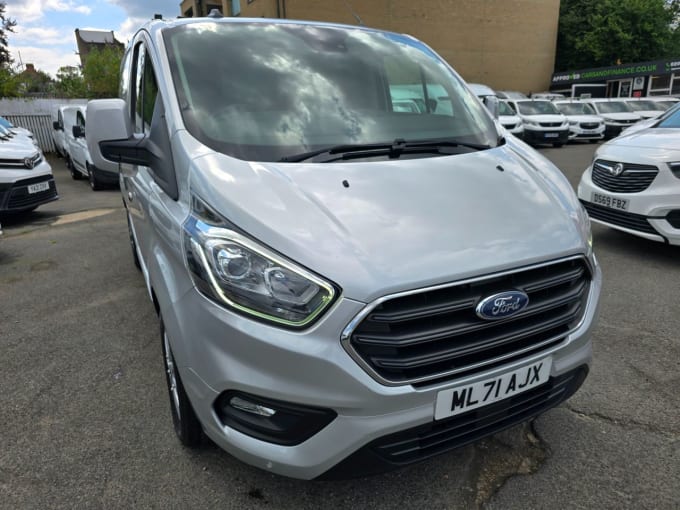 2024 Ford Transit Custom