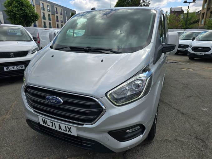 2024 Ford Transit Custom