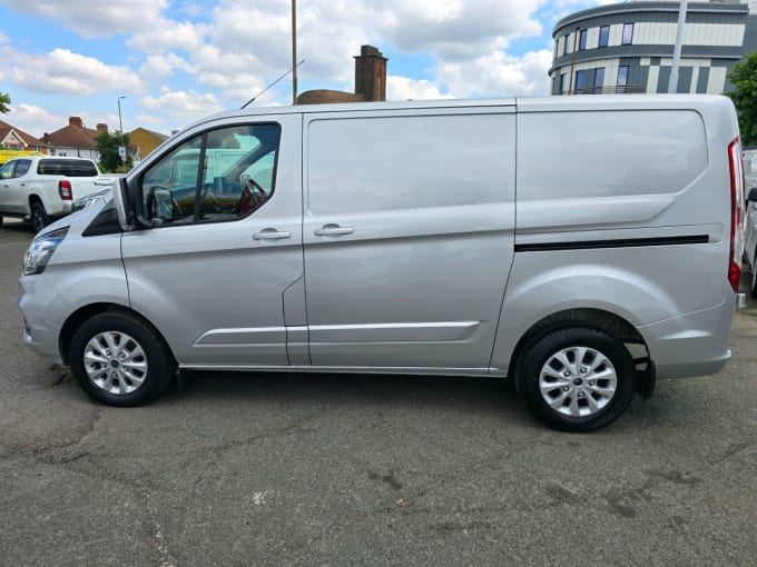 2024 Ford Transit Custom