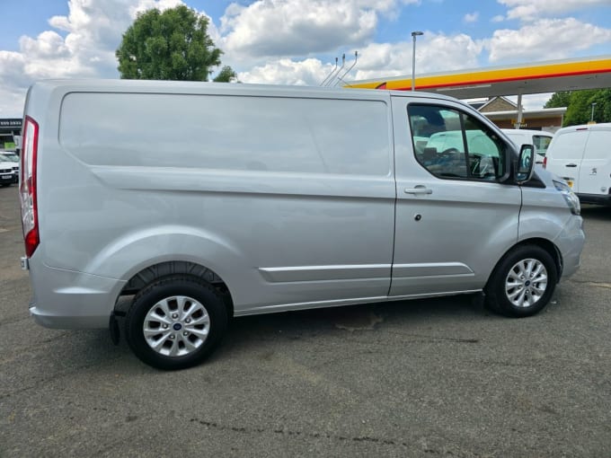 2024 Ford Transit Custom