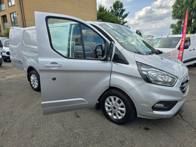 2024 Ford Transit Custom