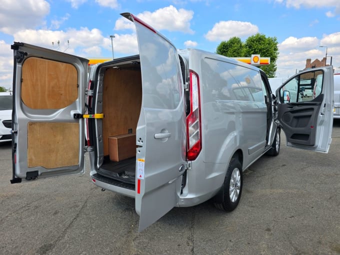 2024 Ford Transit Custom