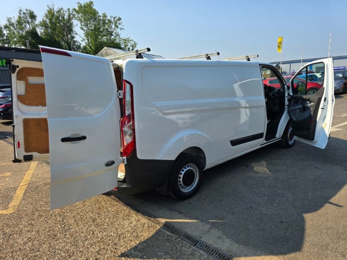 2025 Ford Transit Custom