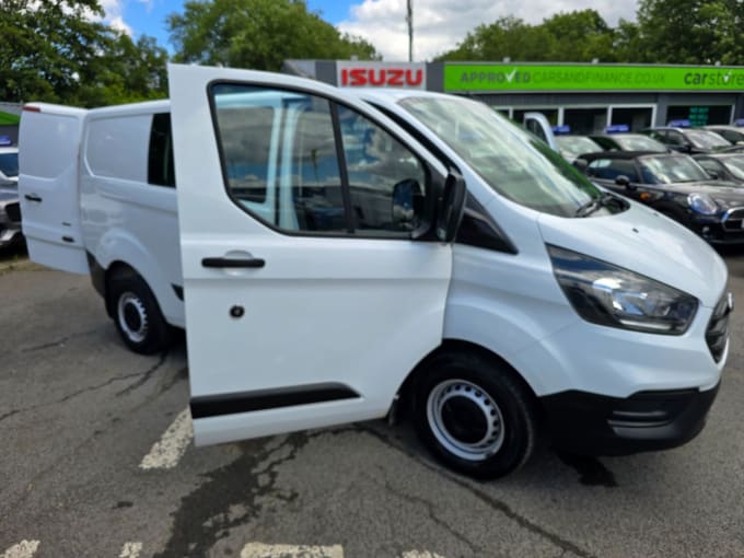 2024 Ford Transit Custom