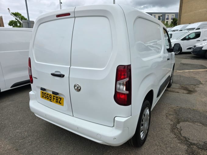 2024 Vauxhall Combo