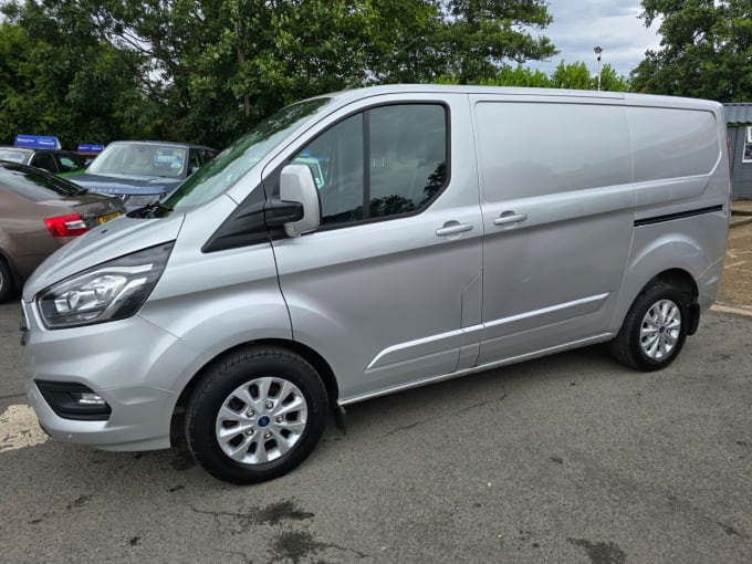 2024 Ford Transit Custom