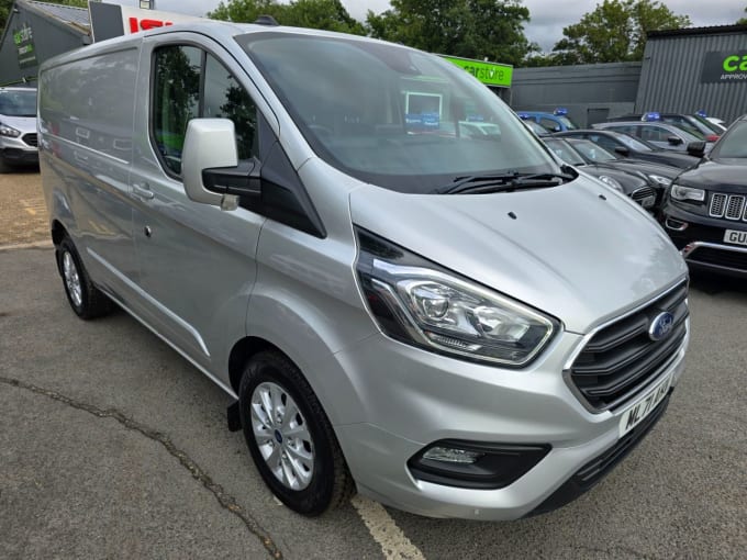 2024 Ford Transit Custom