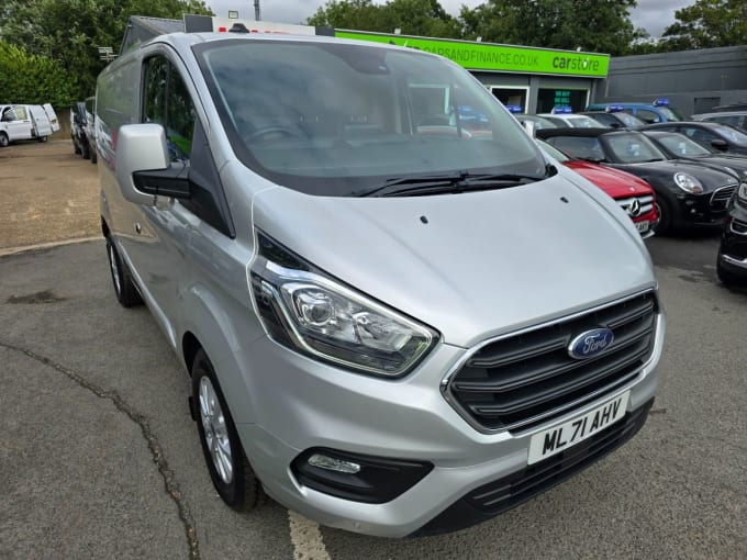 2024 Ford Transit Custom