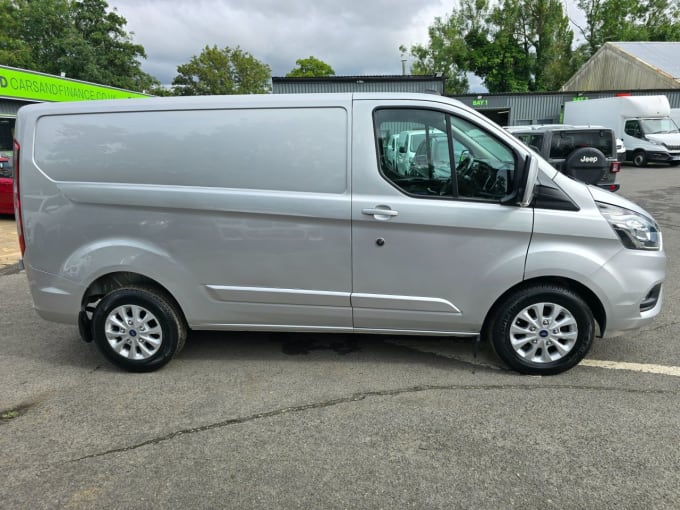 2024 Ford Transit Custom