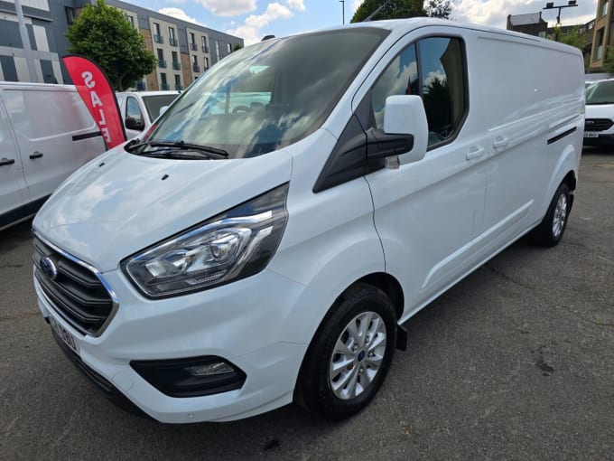 2024 Ford Transit Custom