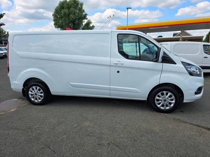 2024 Ford Transit Custom