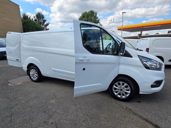 2024 Ford Transit Custom