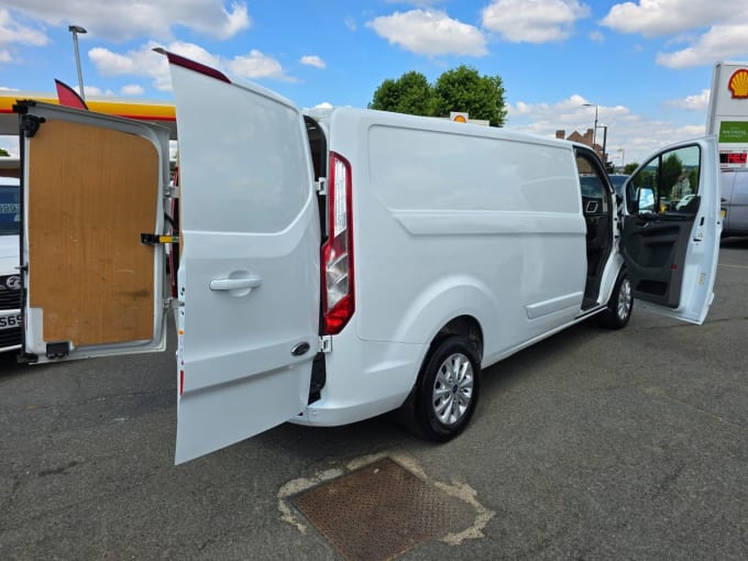 2024 Ford Transit Custom