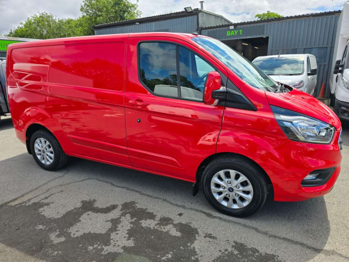 2024 Ford Transit Custom