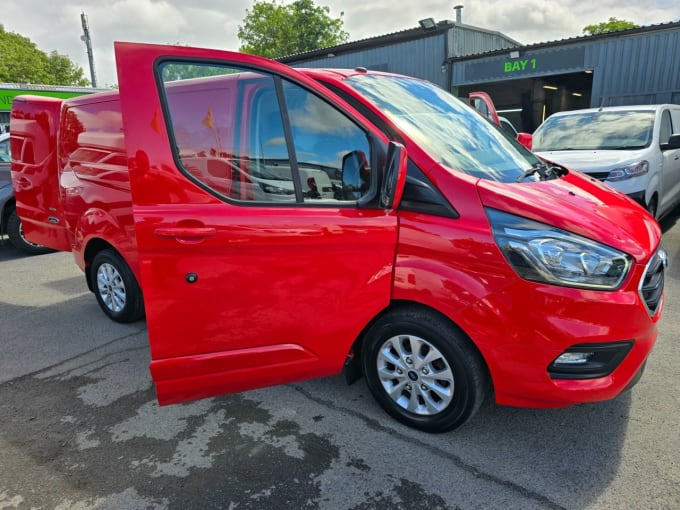 2024 Ford Transit Custom