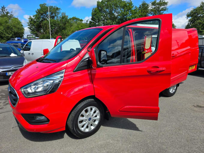 2024 Ford Transit Custom