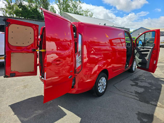 2024 Ford Transit Custom