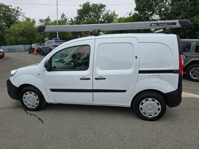 2024 Nissan Nv250