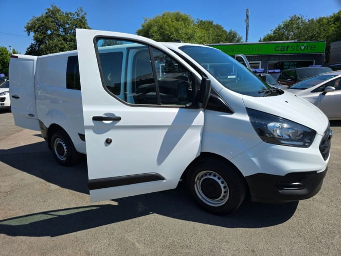 2024 Ford Transit Custom