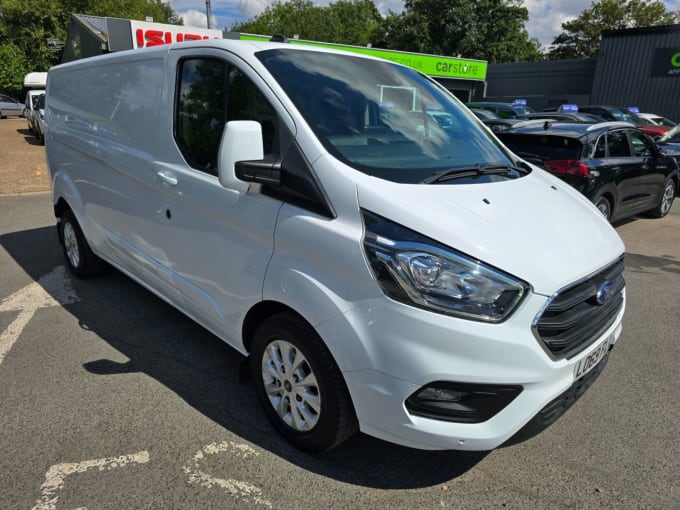 2024 Ford Transit Custom