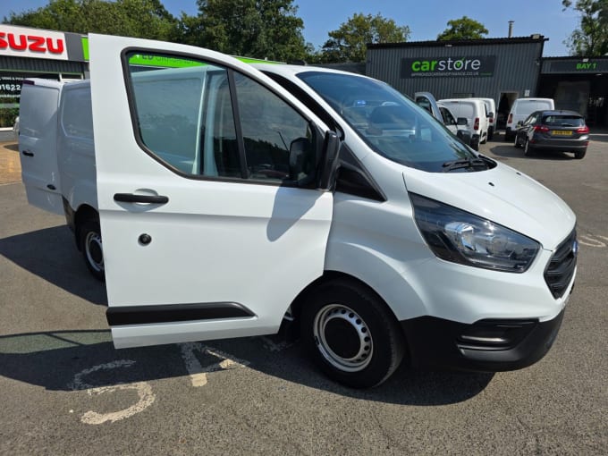 2024 Ford Transit Custom