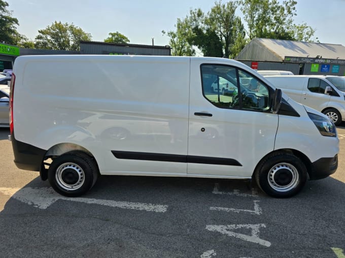 2024 Ford Transit Custom