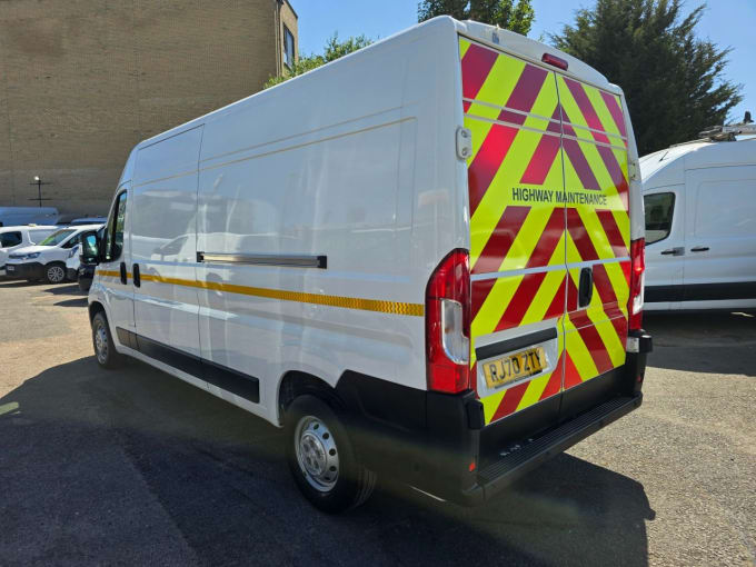 2024 Peugeot Boxer