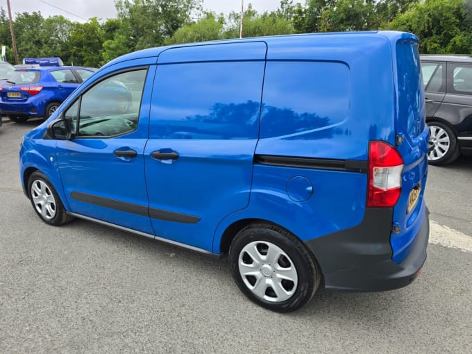 2025 Ford Transit Courier